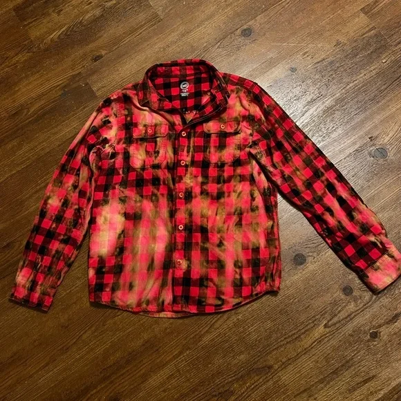 ⭐️Wonder Nation Juniors Red Black Custom Bleached Plaid Button Flannel Size XXL - Picture 3 of 8